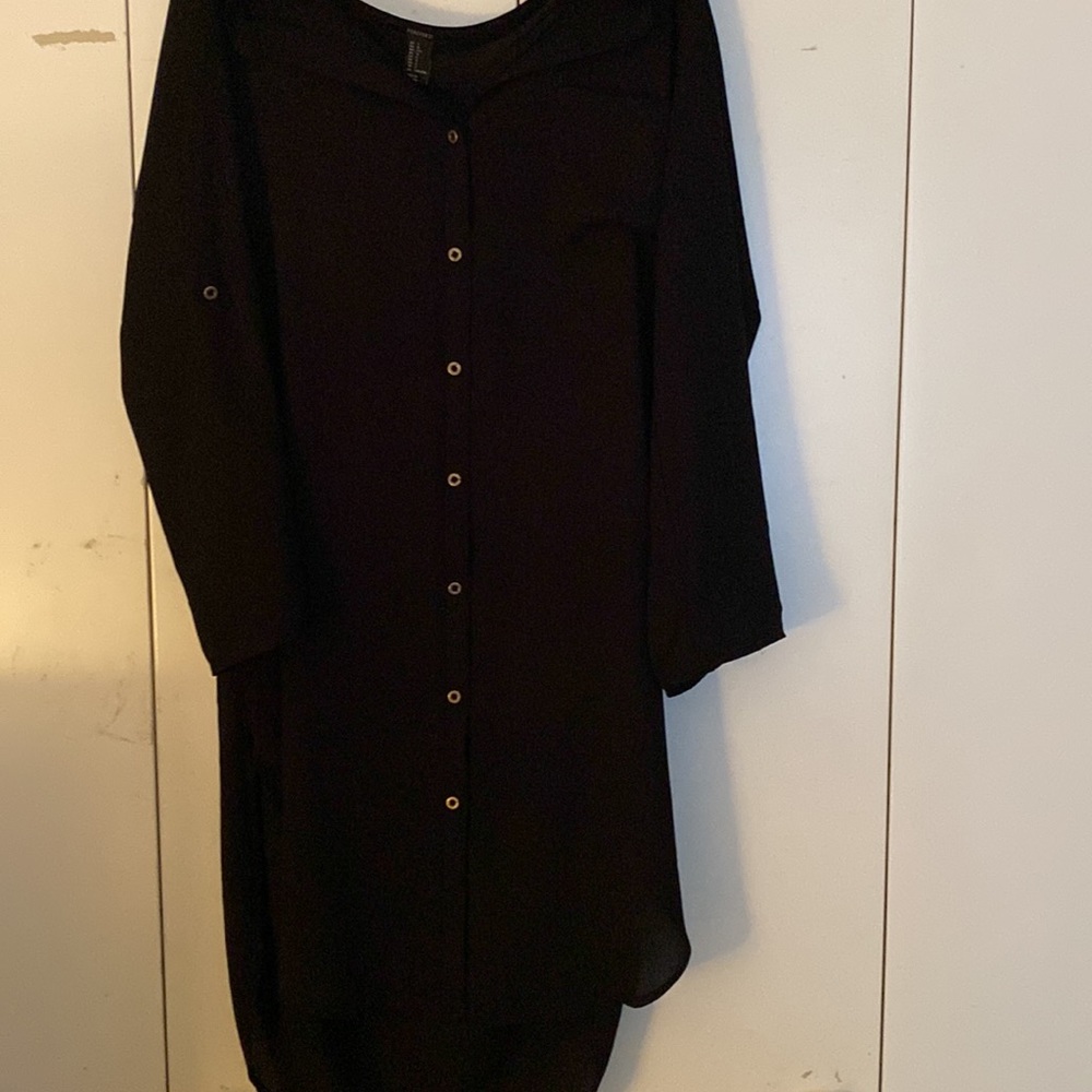 Forever 21 - Picture 2 of 2